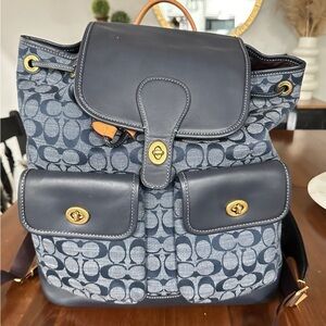 Coach heritage signature chambray  Navy Blue Backpack vachetta leather C4037